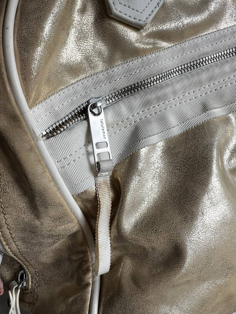lululemon athletica Gold Metallic Tote with White Trim - Picture 8 of 12